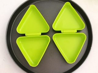 18、健康减脂午餐便当,饭团模具打开