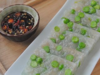 14、豌豆猪皮冻,淋在猪皮冻上即可食用~