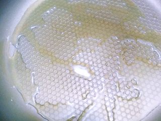 8、食疗-鸡胸肉减脂食谱,再次倒入油，烧热