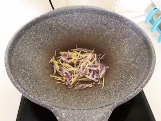 13、白萝卜羊肉汤,炒出香味