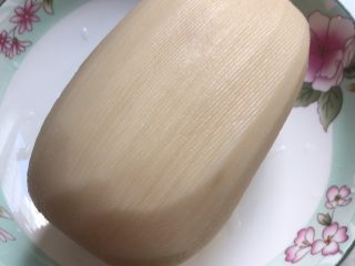 2、糖醋藕丁,藕去皮