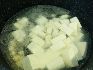 10、白菜炖豆腐,加豆腐