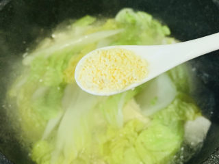 15、白菜炖豆腐,加鸡精