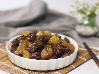 13、牛肉炖萝卜,成品。