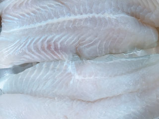 2、清蒸龙利鱼,控干水分