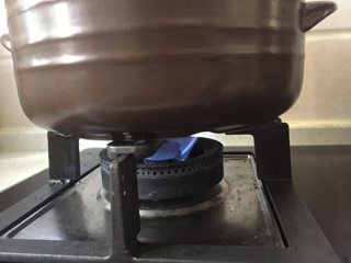 11、糖三角,转中小火20分钟