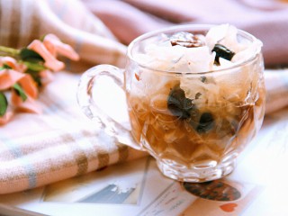 13、冰糖银耳红枣黑枣羹,成品