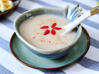 13、核桃红枣露,香味浓郁又顺滑细腻柔滑。