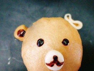 31、一锅出&小熊红糖馒头+红枣枸杞子银耳羹,来画五官，这样是不是更形象呀