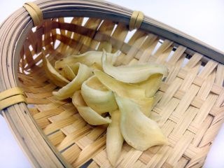 7、暖心暖胃 赤小豆莲子粥,干百合