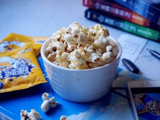 12、自制爆米花,香甜的爆米花停不了口