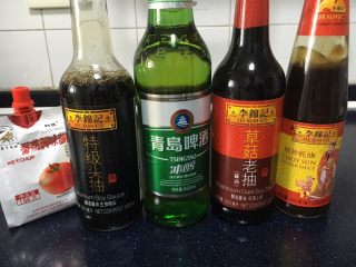 8、补血益气 强筋健骨 山药烧牛肉（附红烧牛肉详细做法）,准备调料：番茄酱、生抽、啤酒、老抽、蚝油
