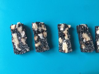 16、自制纯手工阿胶糕,成品细节图