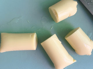 3、脆皮日本豆腐,倒出来