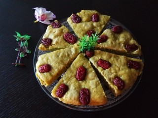 18、新文美食  菠菜红枣发糕,成品图