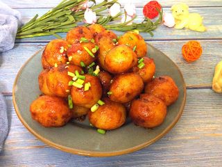 13、烤肉香辣酱煎小土豆,成品图