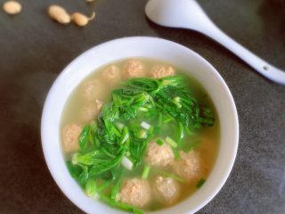 18、菠菜丸子汤,闻着就好香~