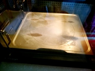 3、冬季益阳早餐 肉桂苹果,200度上下火预热烤箱