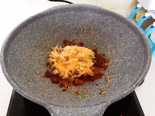 9、水煮肥牛,加入翠花酸菜