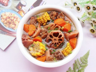 12、莲藕排骨汤,成品。