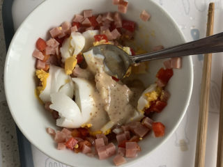 6、不一样的三明治,我用了千岛酱，比较稀