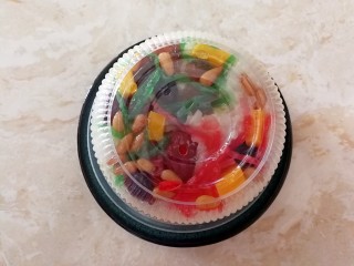 18、八宝饭,吃的时候把碗倒扣在盘子上，把碗拿掉