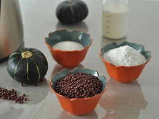 1、霜降节气美食―南瓜豆沙如意卷(附超级简单制作红豆沙方子),准备原料