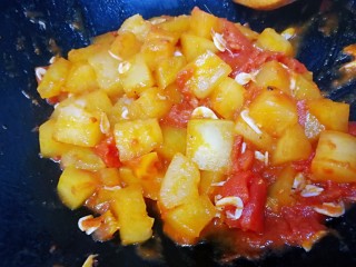 16、番茄烧冬瓜,文火炒匀。