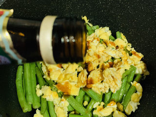 17、豇豆炒鸡蛋,加料酒；