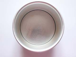 11、南瓜红枣发糕（适合14个月以上的宝宝）,6寸模具抹上一点核桃油