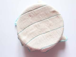 13、南瓜红枣发糕（适合14个月以上的宝宝）,盖上湿毛巾，发酵