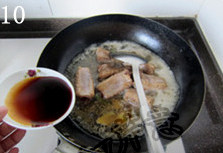 10、蒜香排骨,加入日式照烧汁