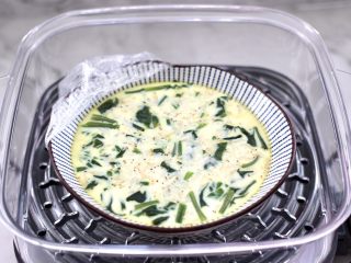 15、菠菜鸡蛋羹,营养丰富又鲜美无比的菠菜虾皮鸡蛋羹就出锅咯。