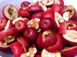 2、自制零添加山楂糕(破壁机),去蒂去核