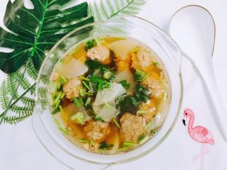 11、冬日暖胃菜之萝卜丸子汤,可以上桌了