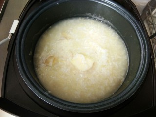 10、招待大姨妈的秋季保健粥,待煮熟再保温焖5分钟