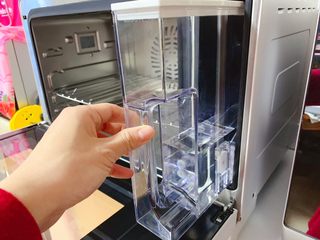 10、红糖发糕,美的S4-L281E蒸烤箱水箱注入适量纯净水