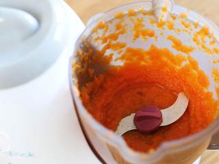 5、8m+豆腐蛋黄糊（宝宝辅食）,这是打好之后的状态~