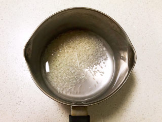 9、健脾养胃粥,清洗干净