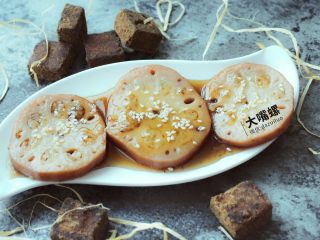 13、滋补红糖糯米藕丨大嘴螺,一道健康又养生的糯米糖藕就介样完成了