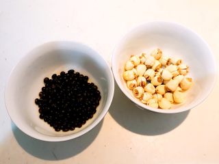 4、莲子八宝粥,黑豆,无心莲子
