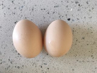 4、五分钟系列 韭菜炒鸡蛋,鸡蛋2个