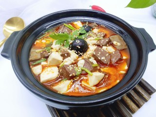 20、鸭血烩豆腐,近看,诱惑到我了,我要开吃啦!