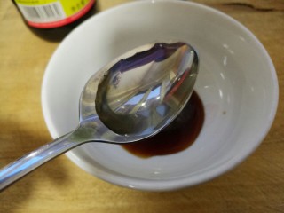 10、葱烧海参,兑一勺水