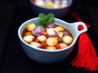 17、五彩汤圆,成品欣赏。