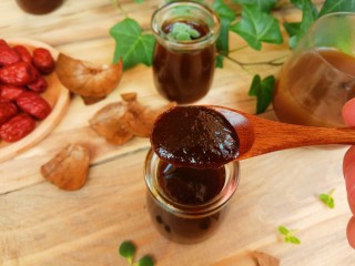 20、润肺止咳～秋梨膏,晾凉放入蜂蜜拌匀