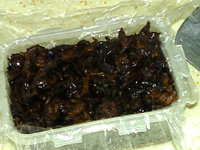 11、黑米枣糕,再铺一层红枣和圆肉