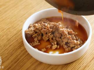 14、肉末蛋羹12m+,盛出