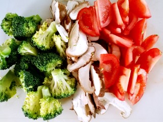 3、茄汁虾仁海参 宴客滋补菜,切片