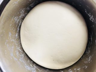 14、红枣红糖馒头,面团发酵完成